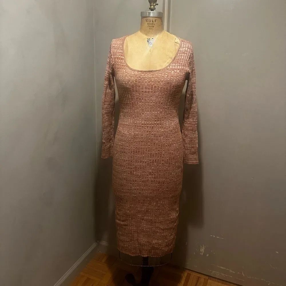 Spring knit dress - Picture 1 of 5